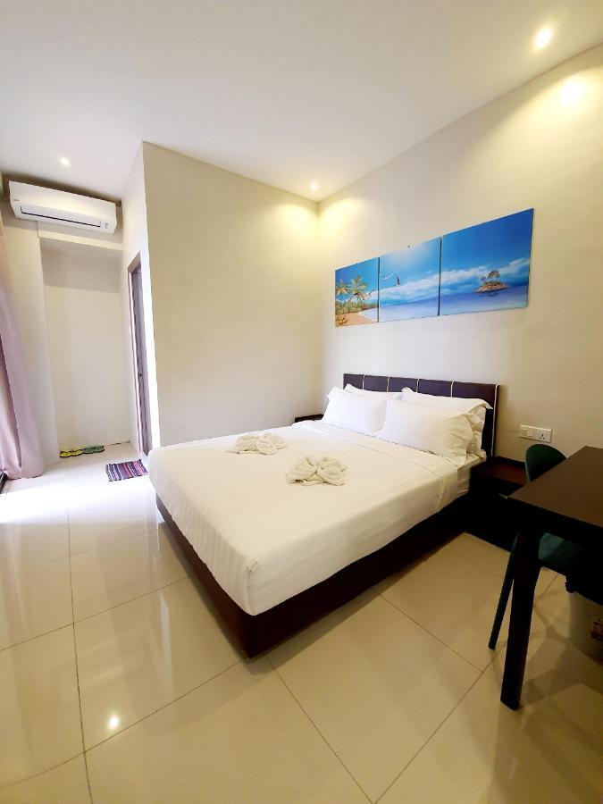 Amazing Rooms Semporna Esterno foto